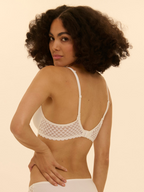Subtile 3D Plunge Contour Bra
