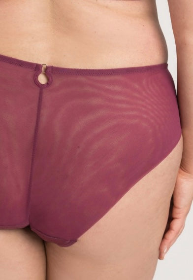 Perla Brief