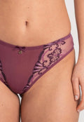 Perla Thong